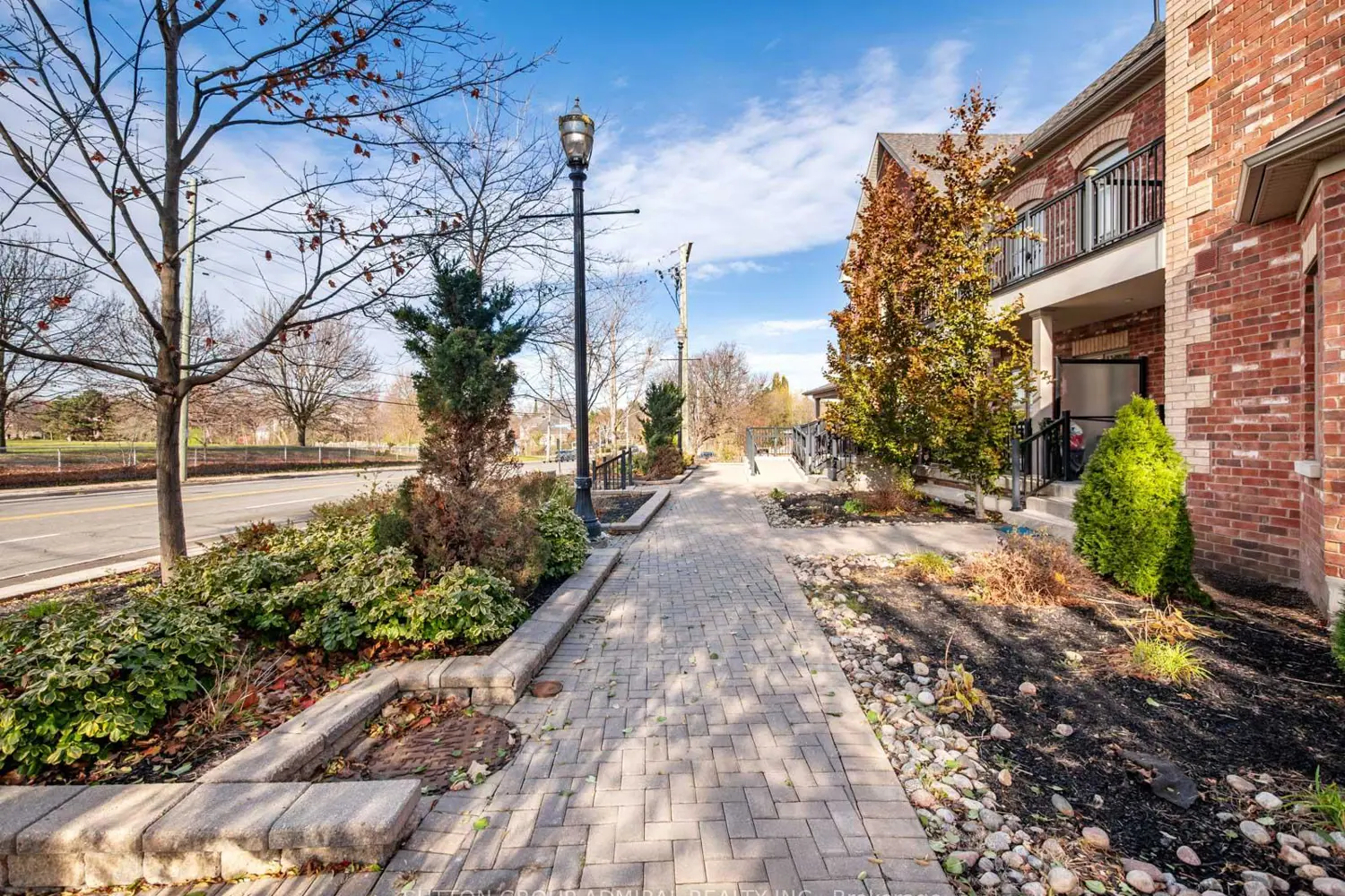 Additional image 18 of 9589 Keele Street 206