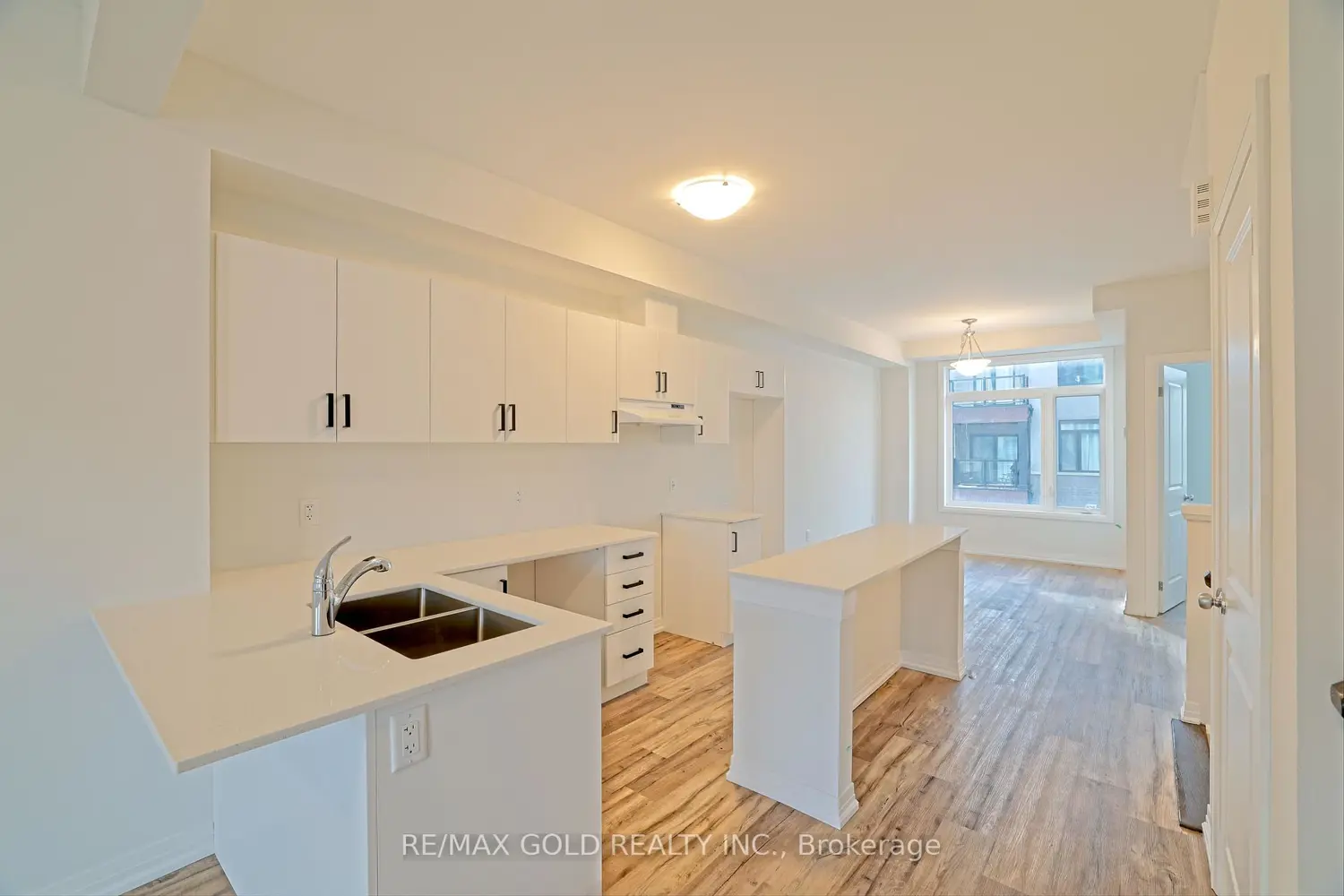 Additional image 9 of 155 Equestrian Way 114