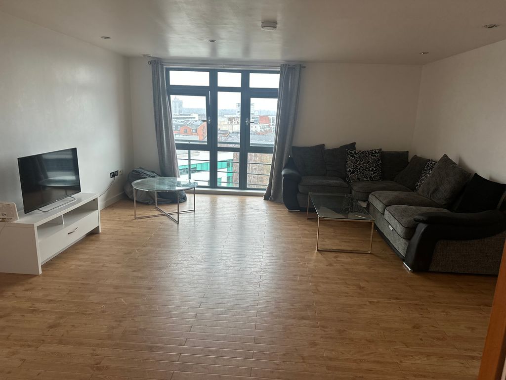 3 bed flat to rentFox Street, Leicester LE1