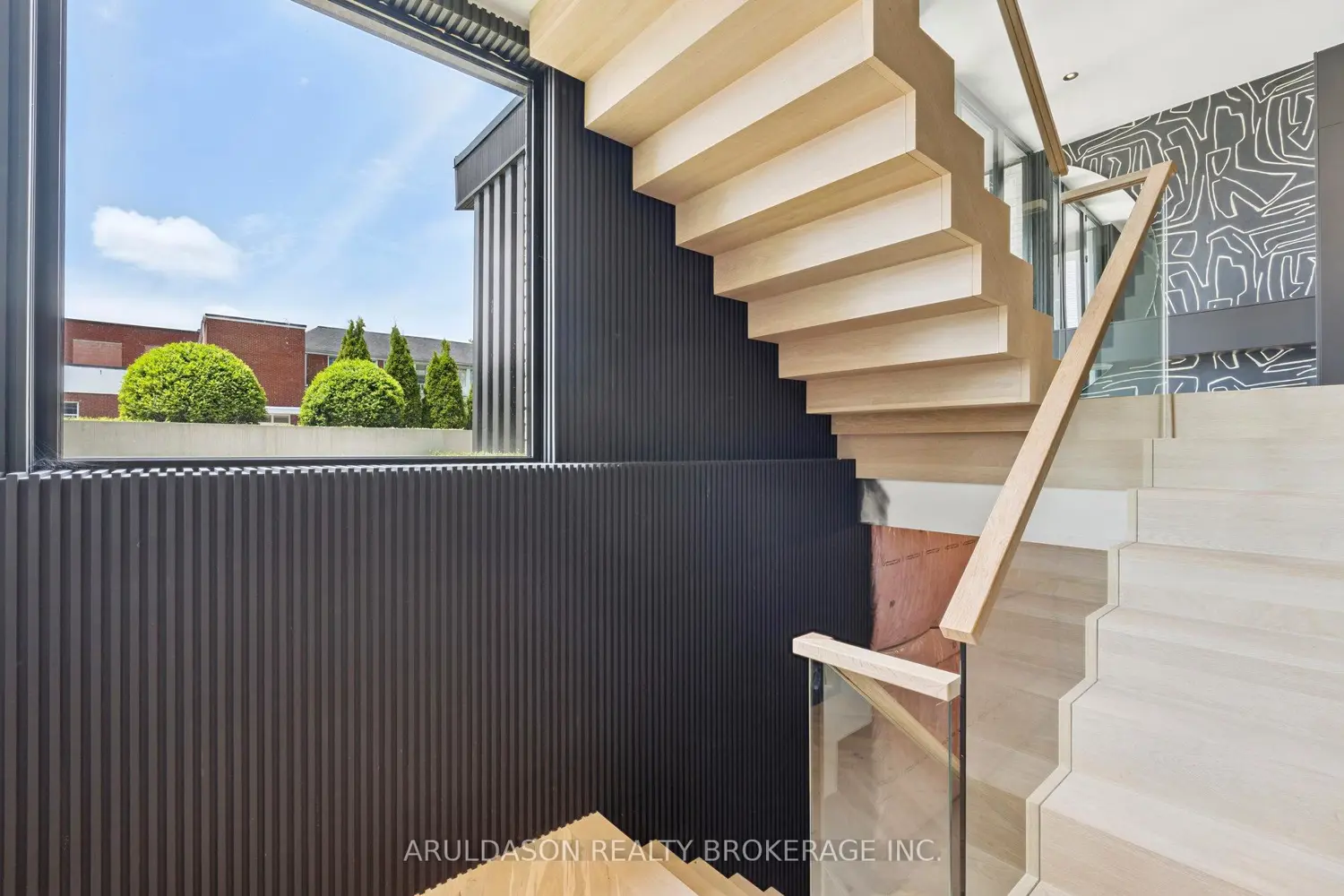 Additional image 2 of 1135 Balfour Street