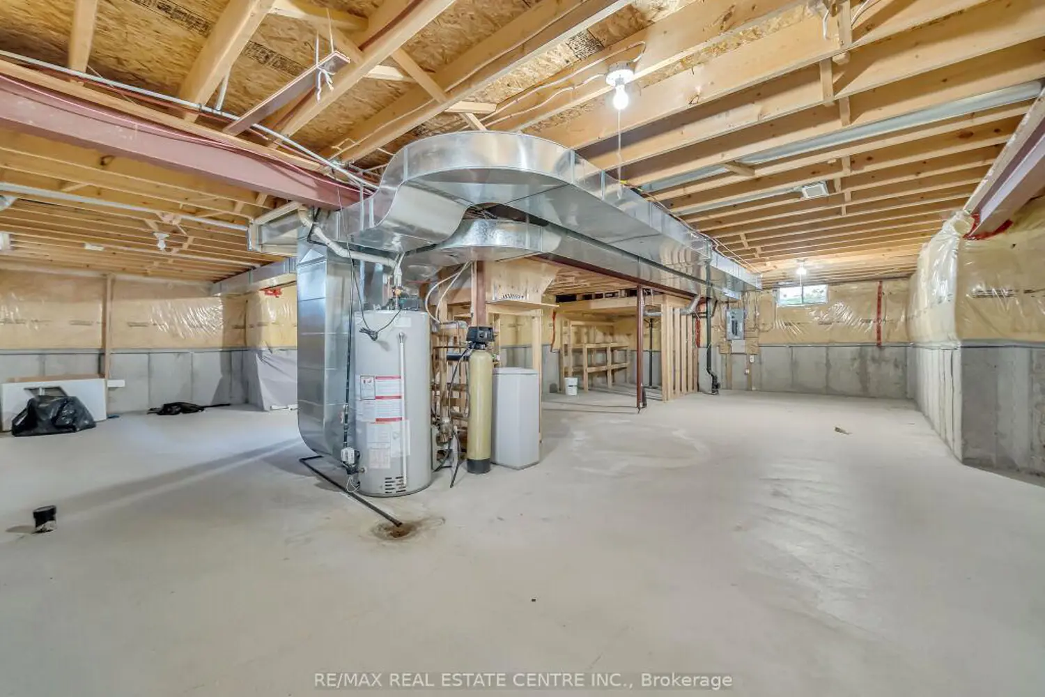 Additional image 14 of 45 Stonemount Crescent