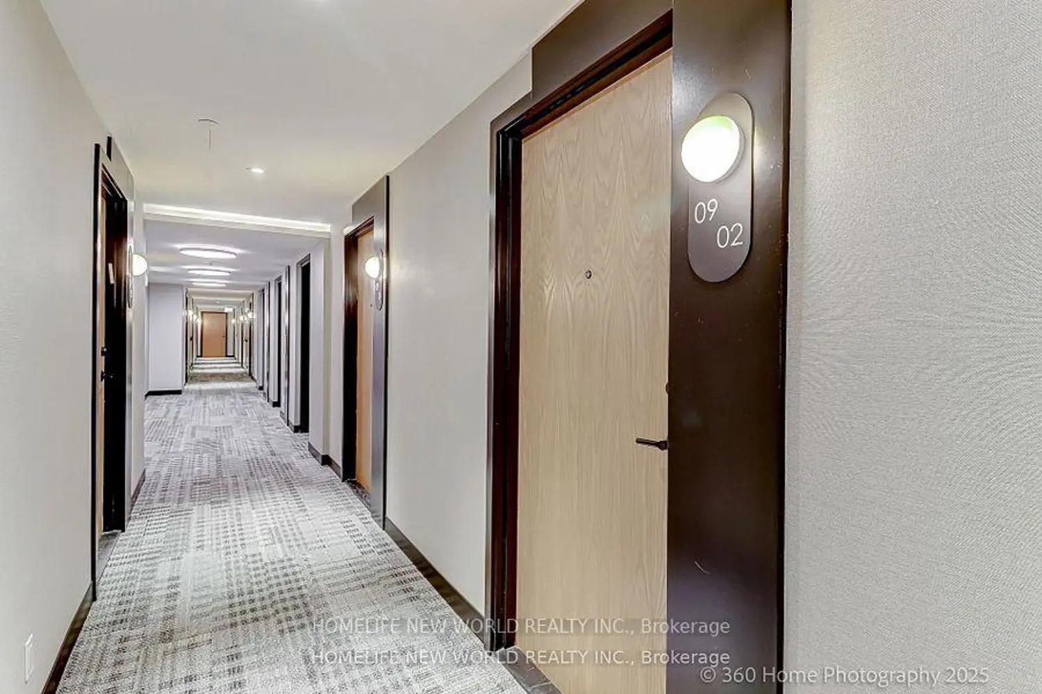 Additional image 4 of 7950 Bathurst Street 902