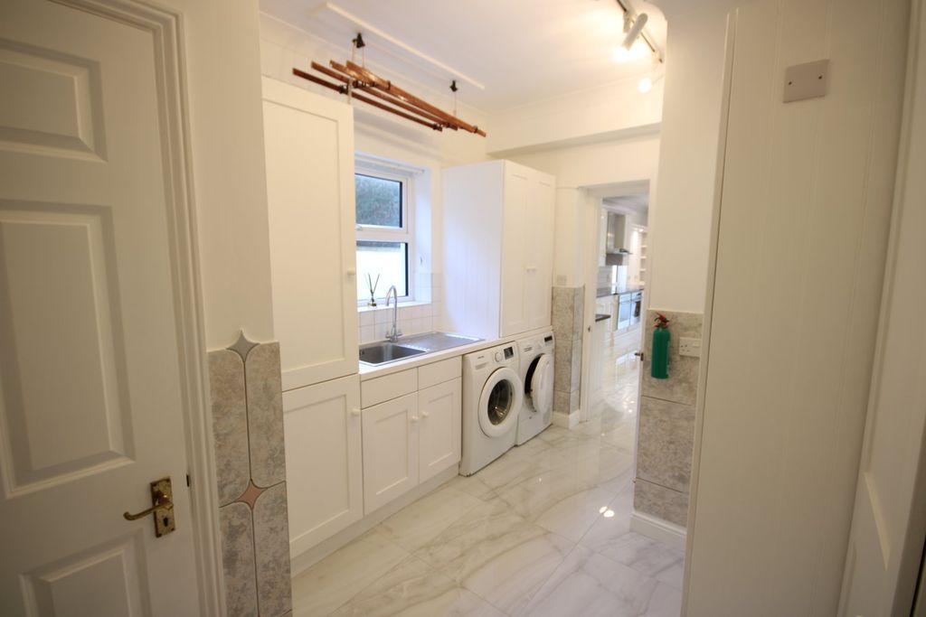 Additional image 17 of 5 bed detached house to rentLa Route Du Petit Clos, St Helier JE2