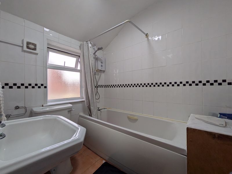 5 bed shared accommodation to rentDerby Grove, Nottingham NG7 photo 2