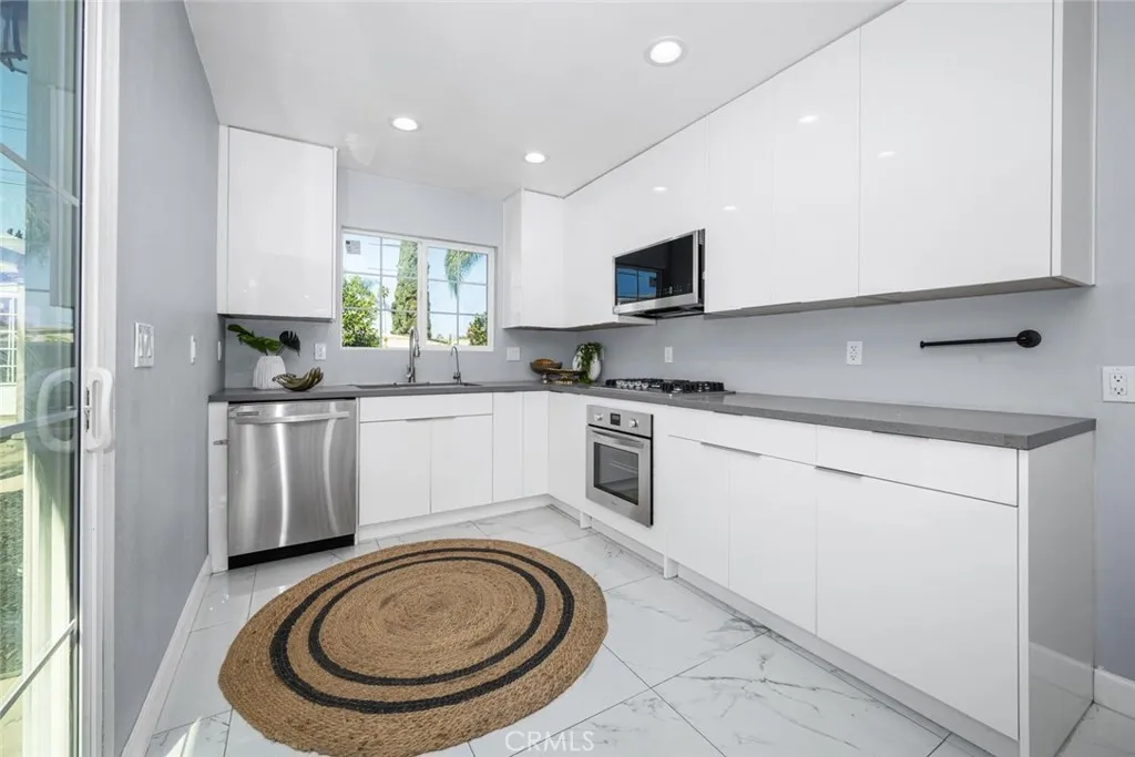 Additional image 71 of 223 West Simmons Avenue, Anaheim, CA 92802