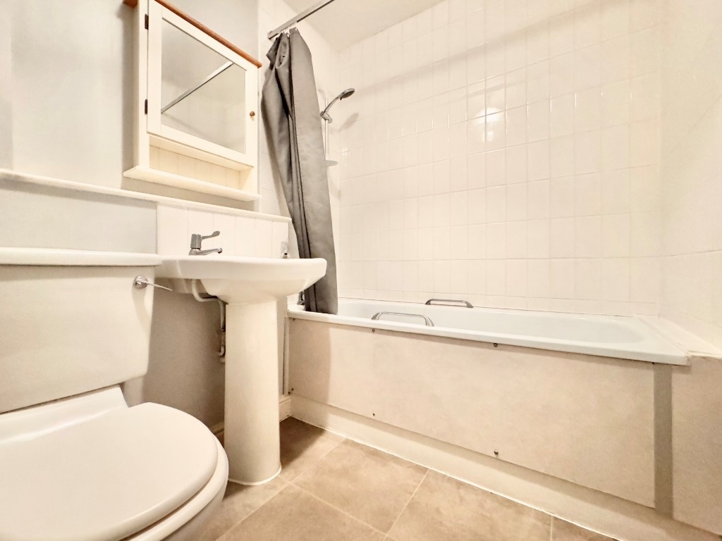 Additional image 4 of 2 Bed Flat, Murano Street, G20, N1 7GU