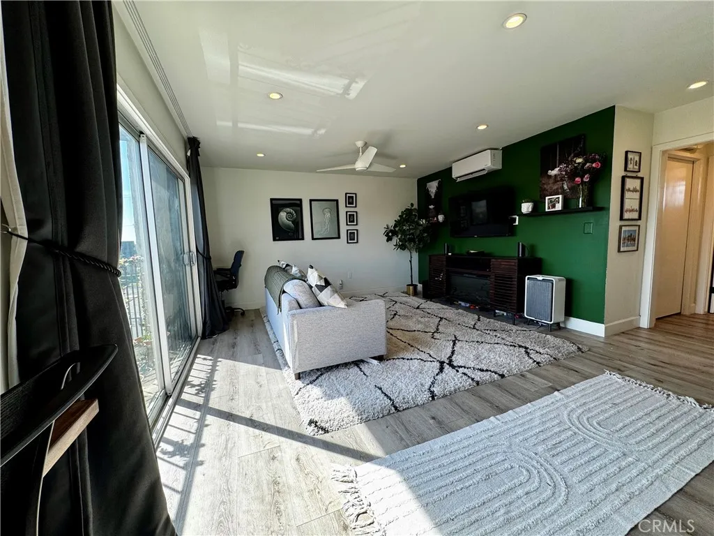 Additional image 4 of 191 Kennebec Ave Unit 403, Long Beach, CA 90803