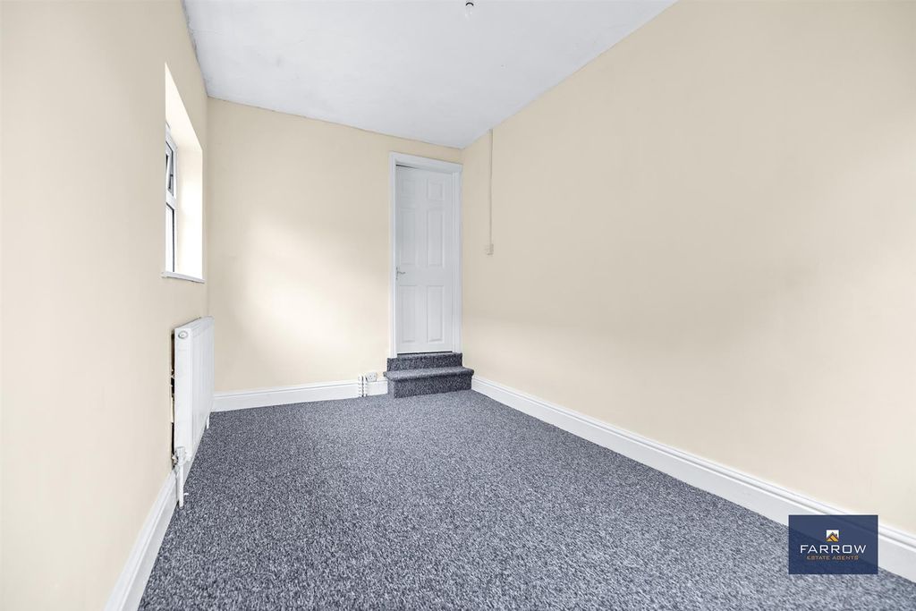 Additional image 15 of 3 bed terraced house to rentCastle Street, Grimsby DN32
