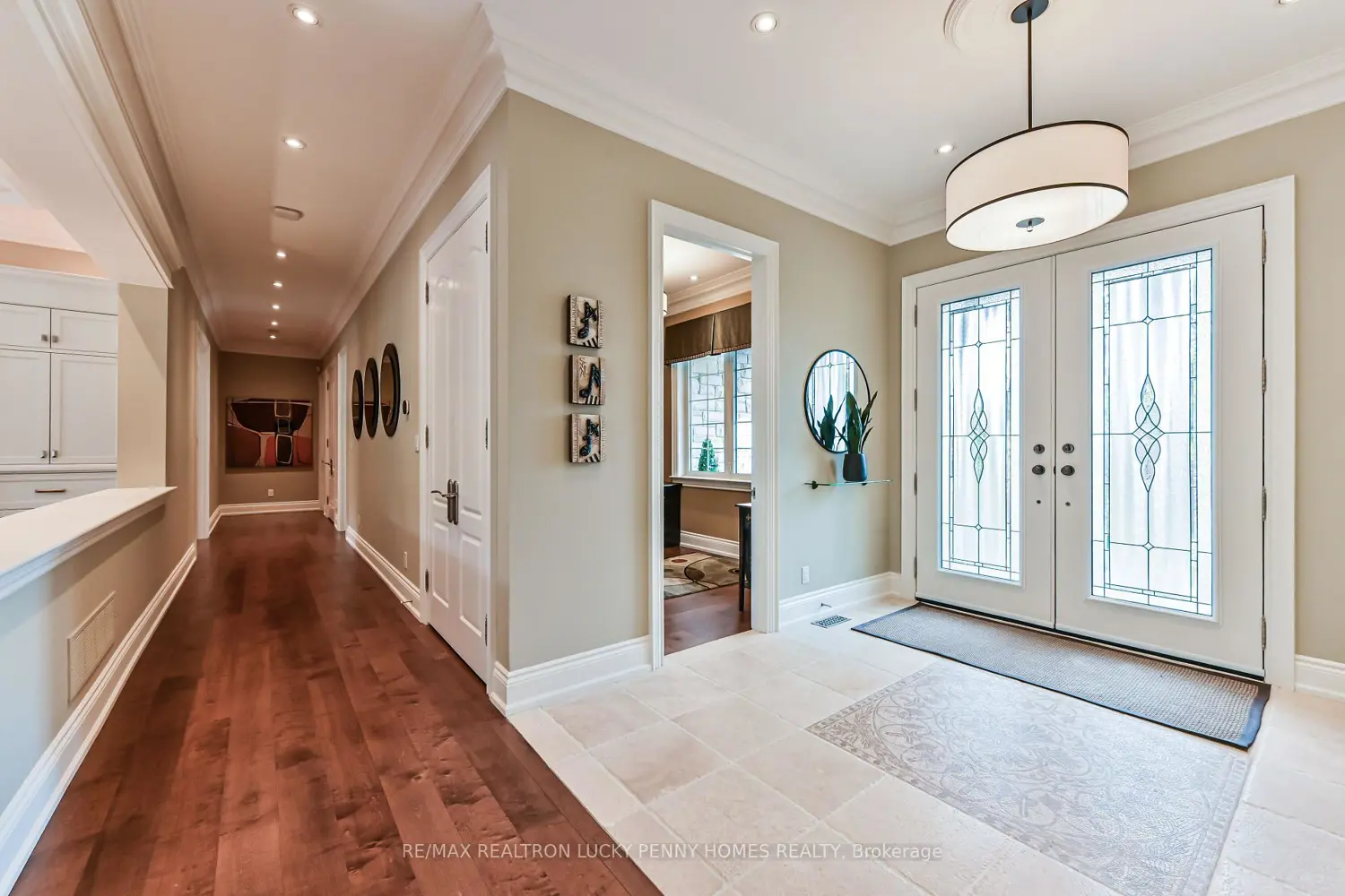 5 Riverstone Court photo 4