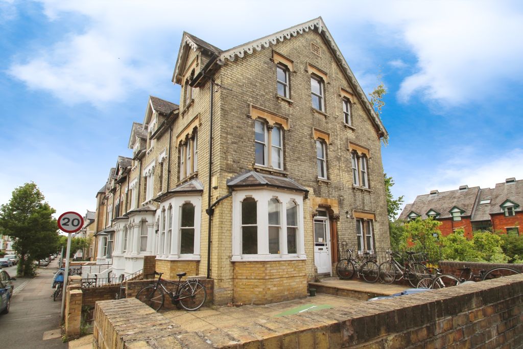 6 bed end terrace house to rentWestern Road, Oxford OX1
