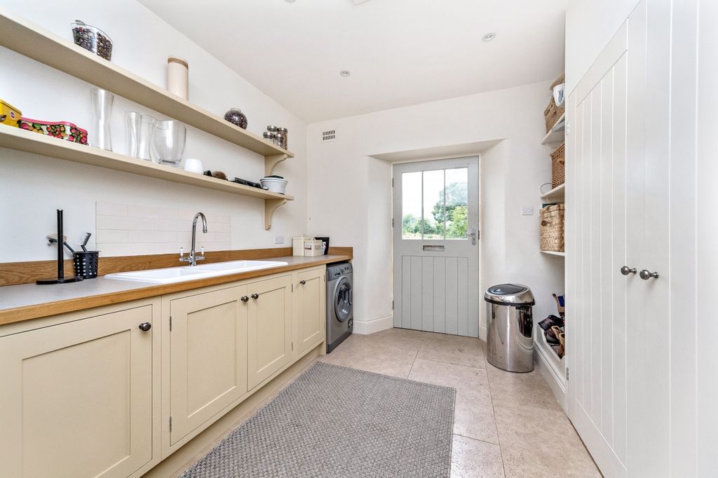 Additional image 8 of 4 bed barn conversion to rentOldstead, York, North Yorkshire YO61