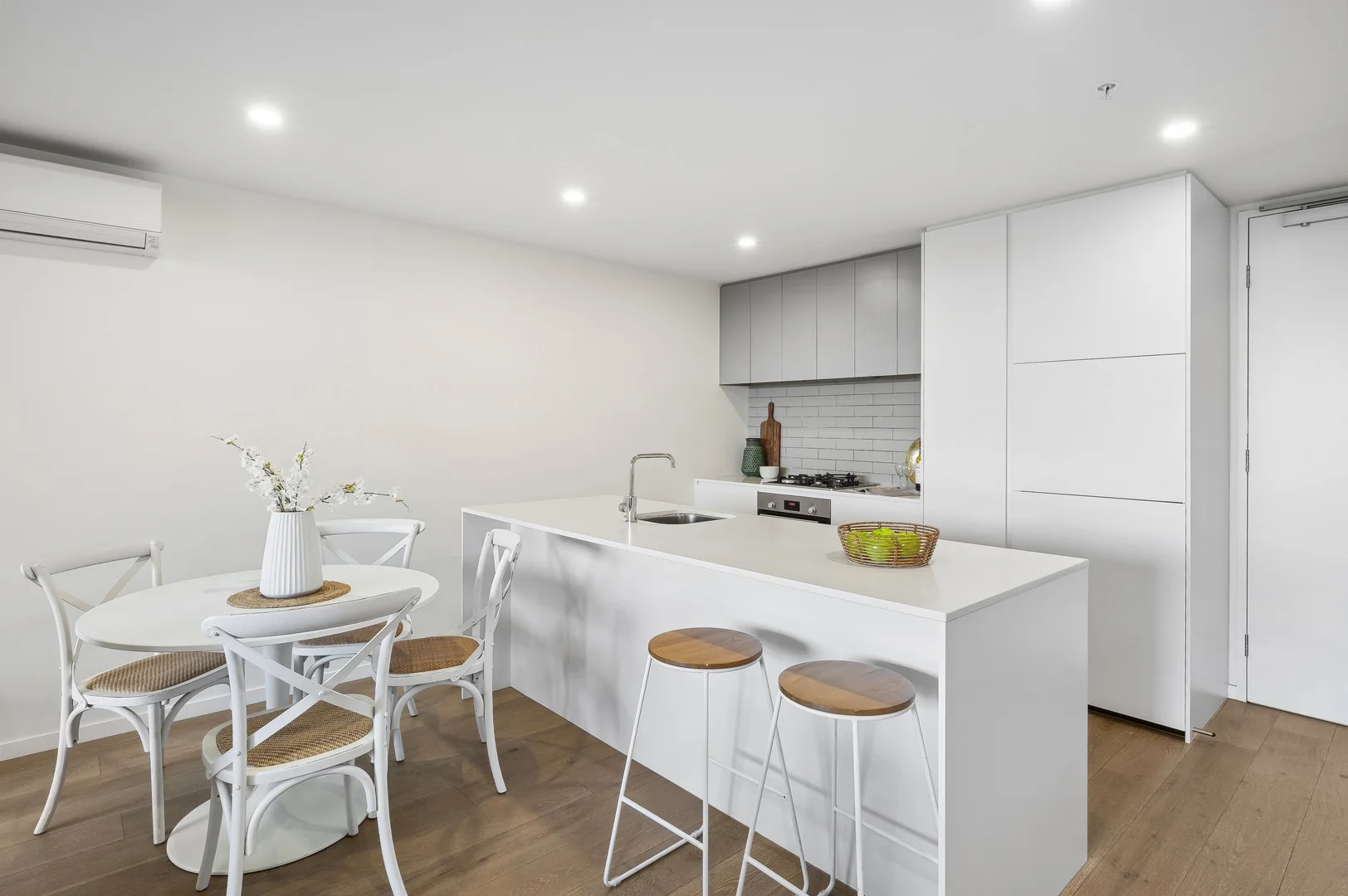 Additional image 2 of 301/148 Bellerine Street, Geelong VIC 3220