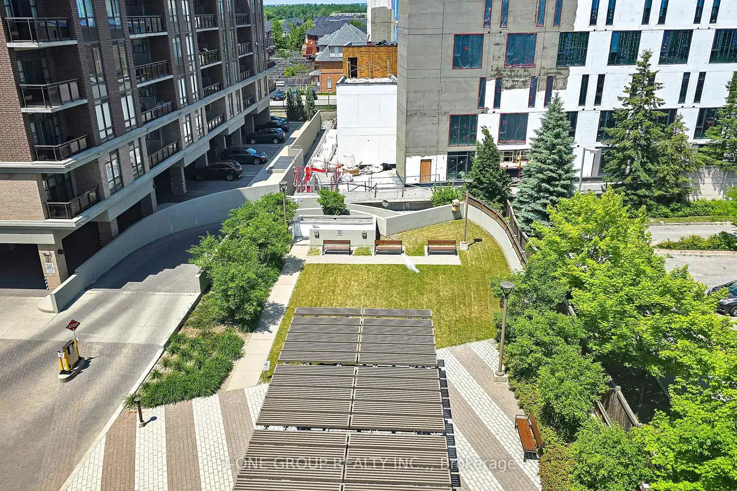 Additional image 15 of 540 Bur Oak Avenue 606