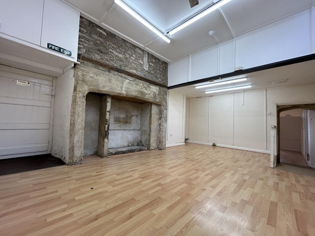 房产图片 6 - 高街, 威尔斯, 萨默塞特, BA5 2AJ