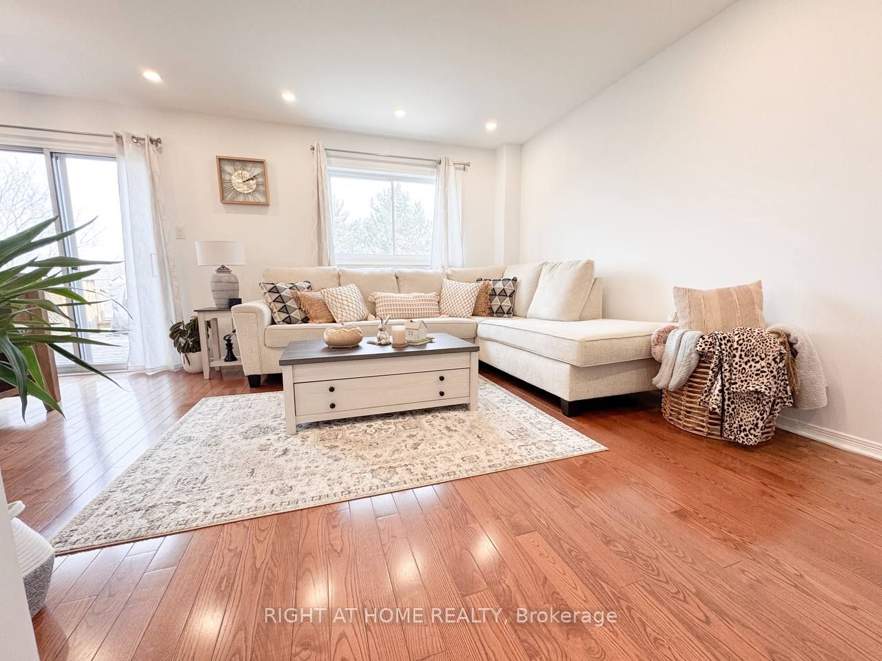 Additional image 3 of 361 Gaston Place, Newmarket, ON, L3Y 8M4