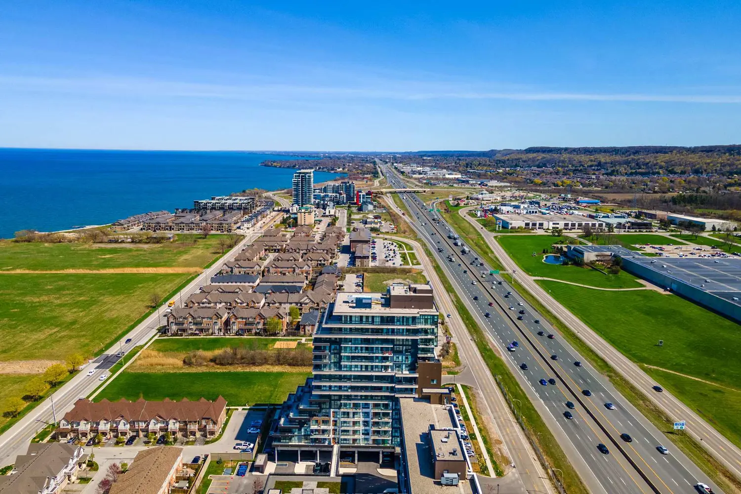 Additional image 20 of 550 North Service Road 1404