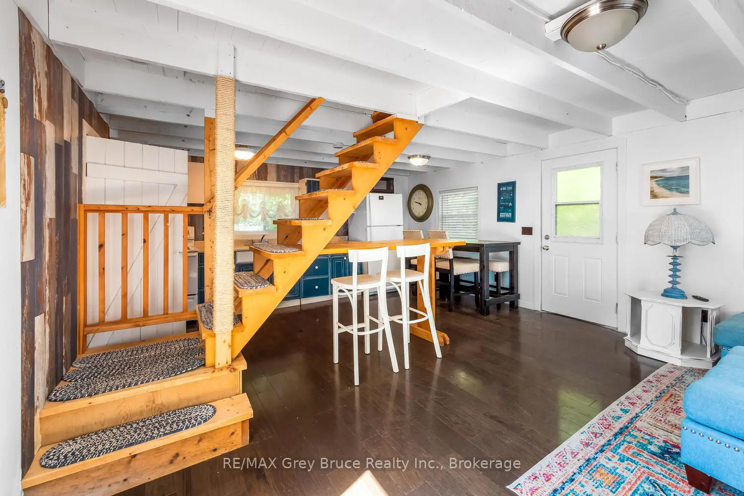 Additional image 4 of 1106 King Edward Avenue