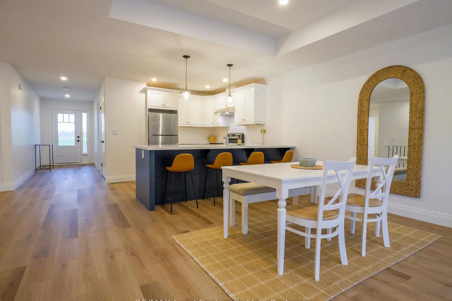 86 Eagle Court 18 photo 4