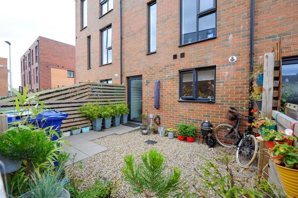 Additional image 12 of 3 bed terraced house to rentCrest Way, Blyth NE24