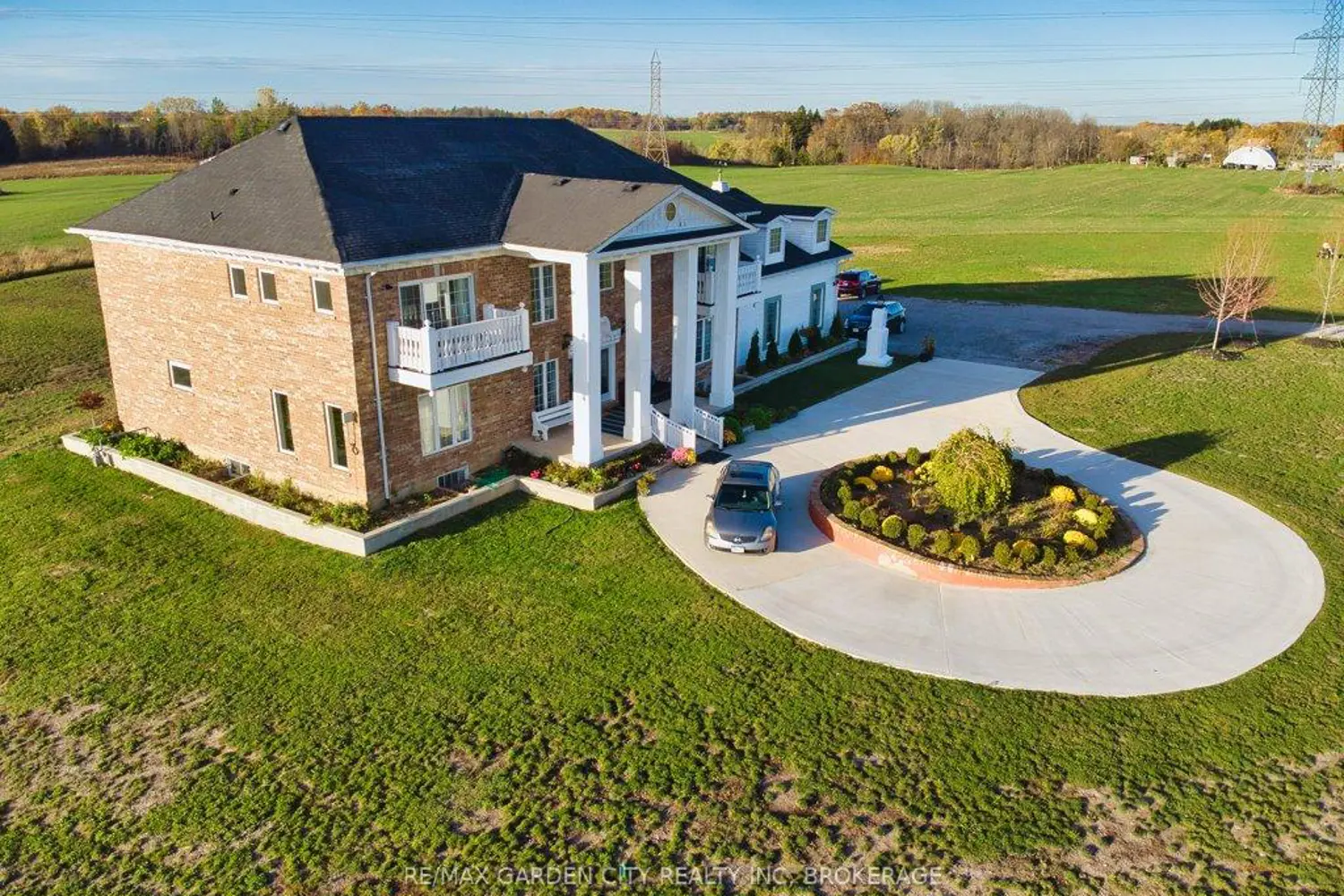 Additional image 14 of 2400 Effingham Street