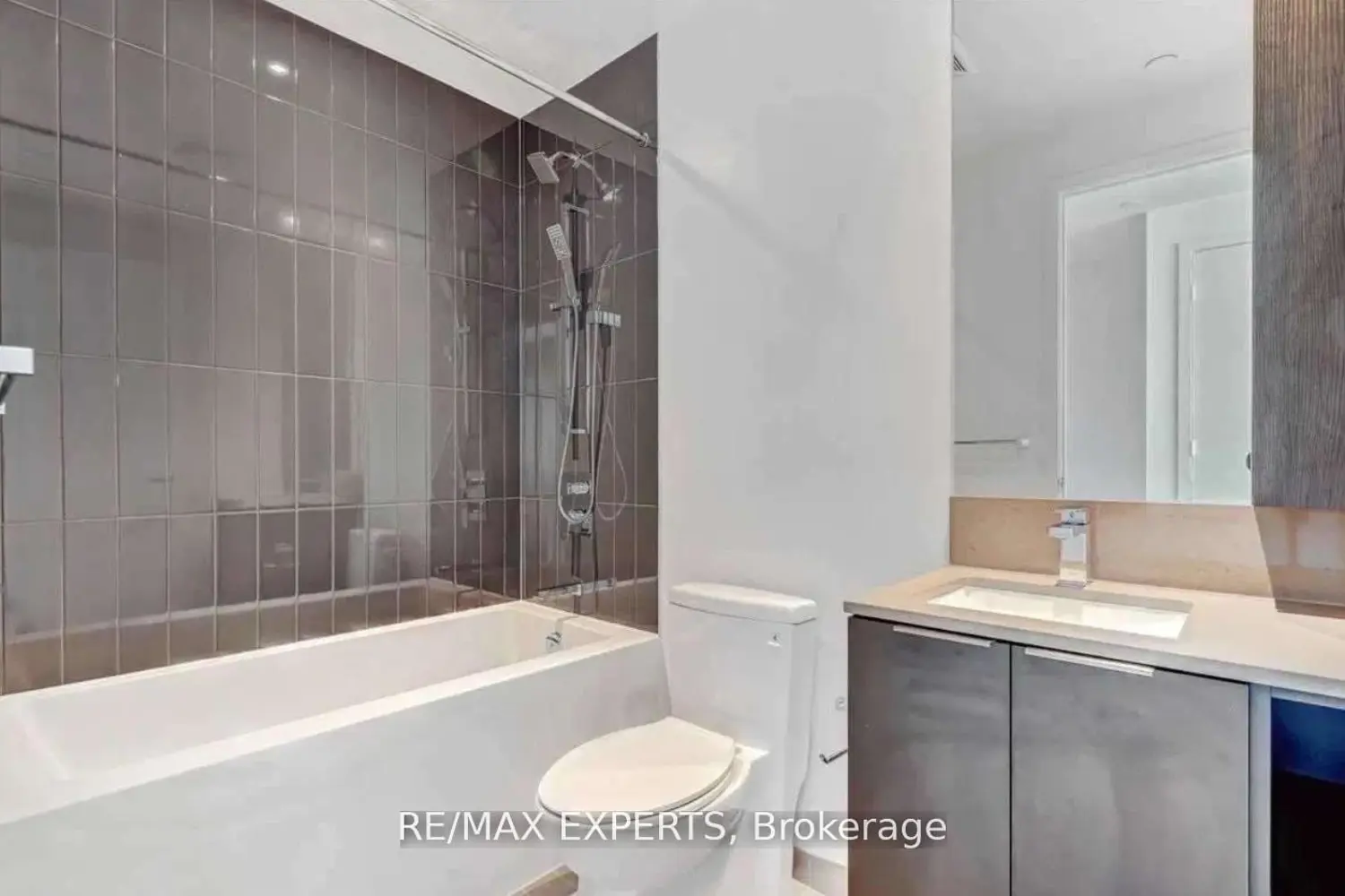 Additional image 12 of 3900 Confederation Parkway 2710