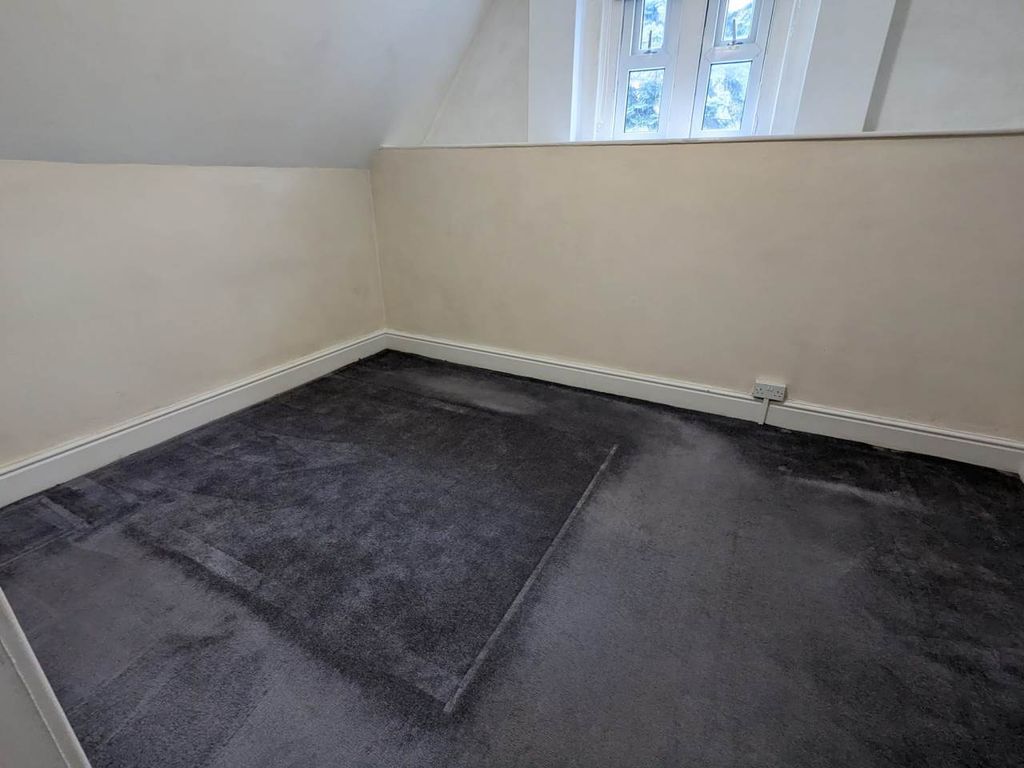 Additional image 8 of 3 bed detached house to rentLodge Drive, Baglan, Port Talbot SA12