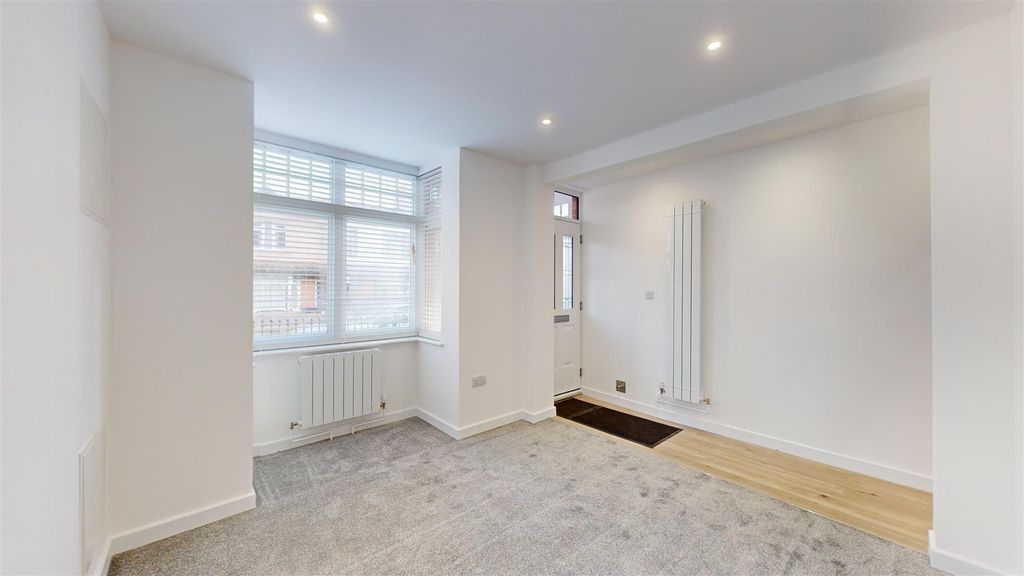 Additional image 2 of 3 bed end terrace house to rentConduit Road, Stamford PE9