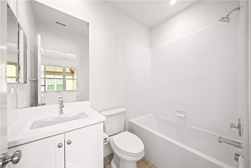 Additional image 78 of 136 Newburry, Irvine, CA 92618