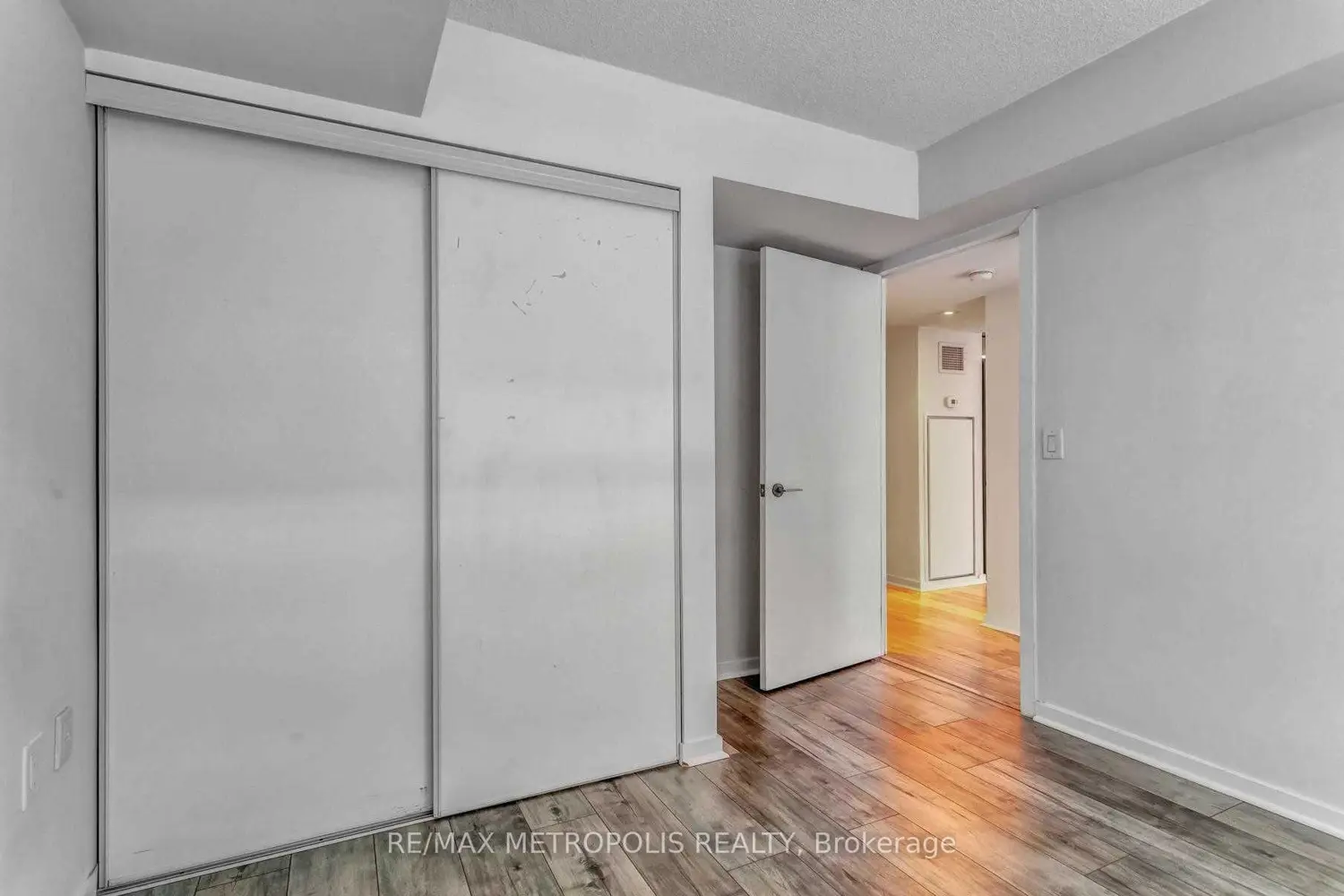 Additional image 14 of 36 Lisgar Street 712E