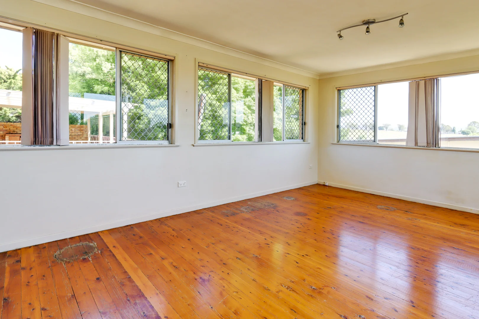 Additional image 5 of 118 Drummond Street, Tenterfield NSW 2372