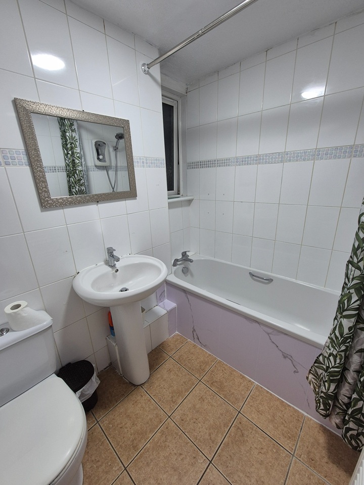 Additional image 7 of 3 Bed Flat, Ardmay Crescent, G44, N1 7GU