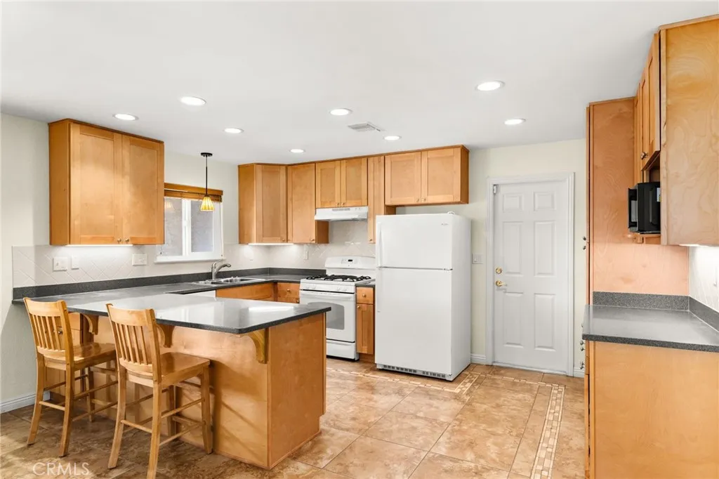 Additional image 9 of 1029 W Clifton, Redlands, CA 92373