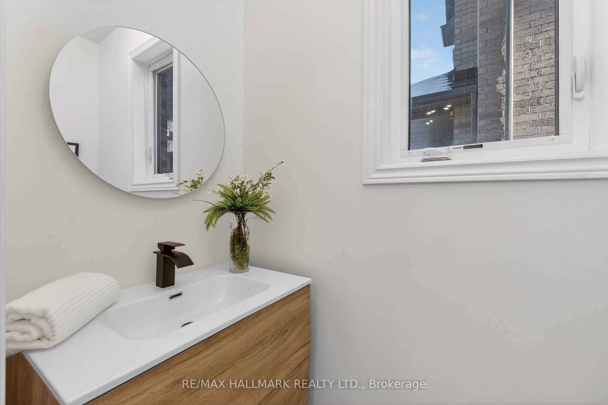 Additional image 5 of 126 Killington Avenue, Vaughan, ON, L4H 3Z6