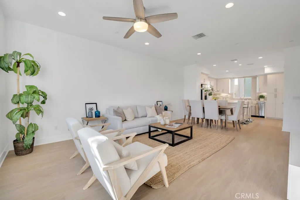 Additional image 35 of 10832 W Riverton Court, North Hollywood, CA 91602