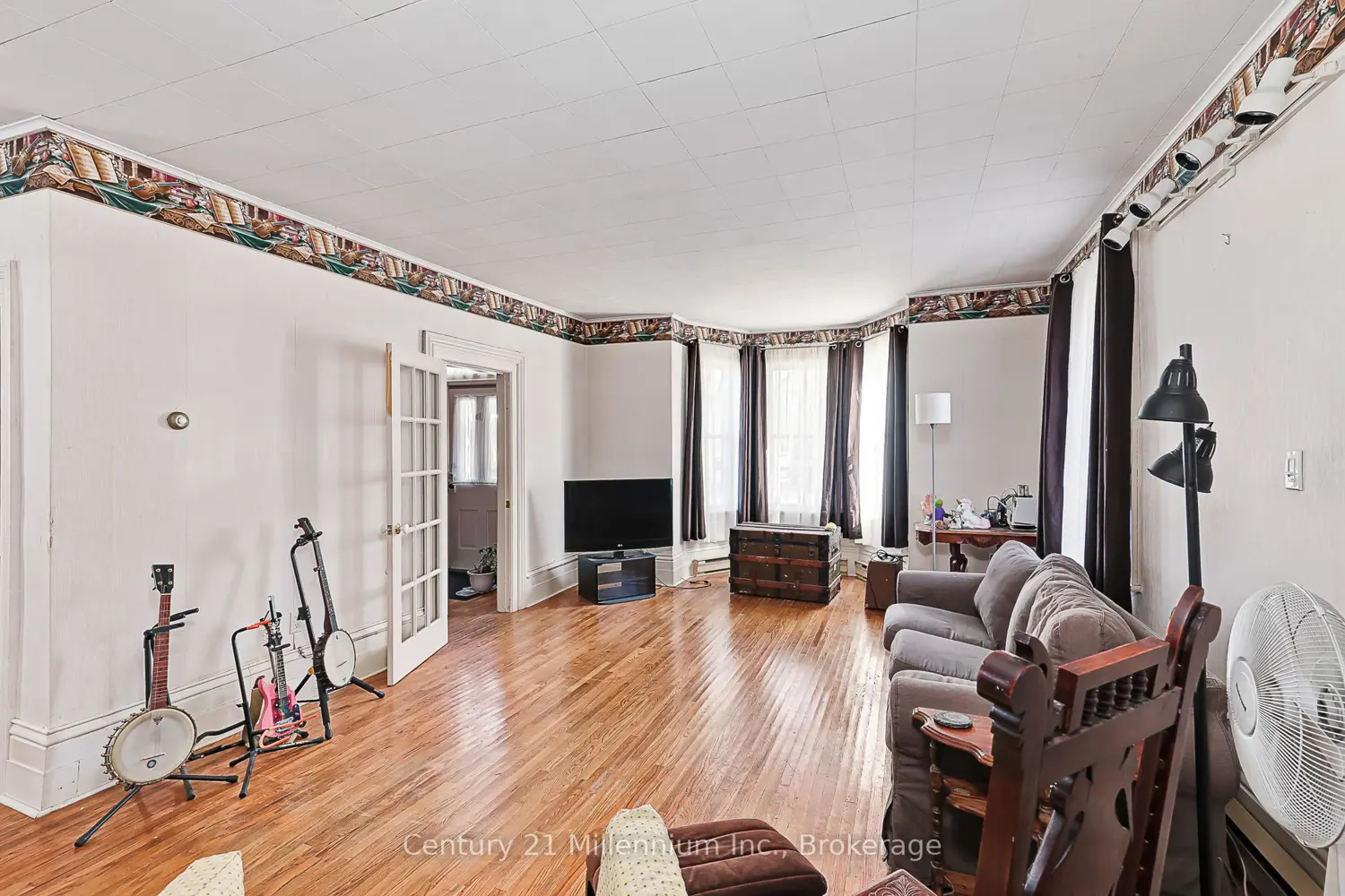 Additional image 5 of 332 Ste Marie Street