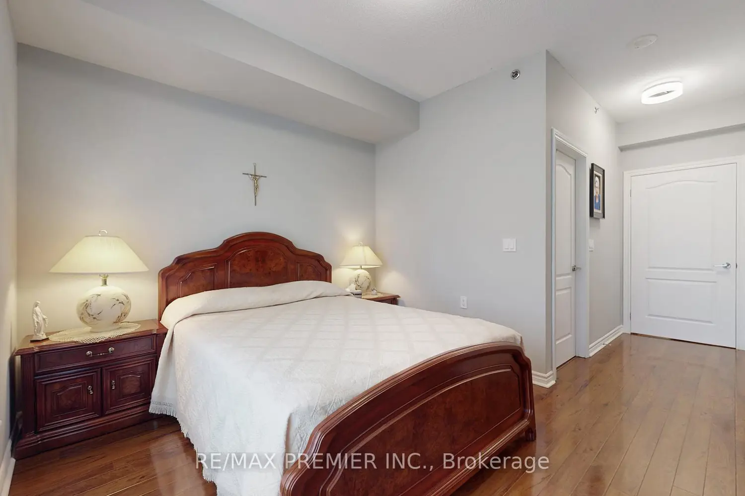 Additional image 6 of 810 Scollard Court 204