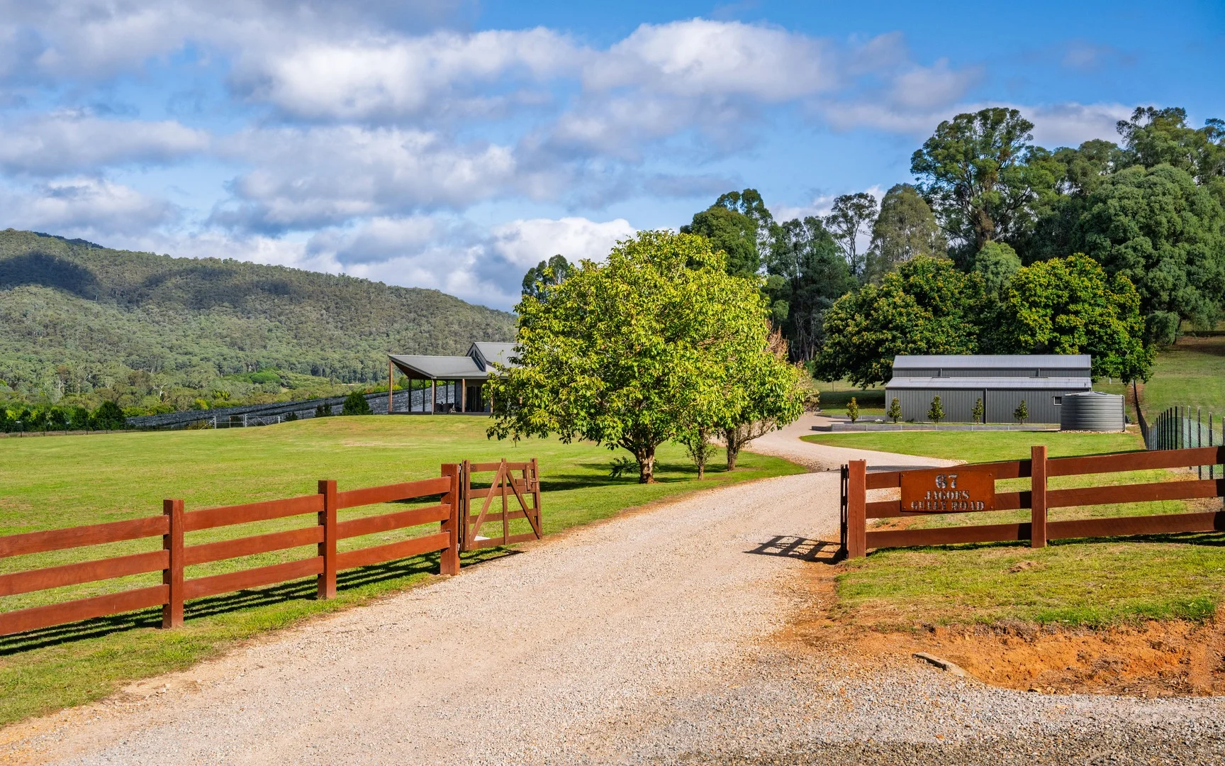 67 Jagoes Gully Road, Wandiligong VIC 3744