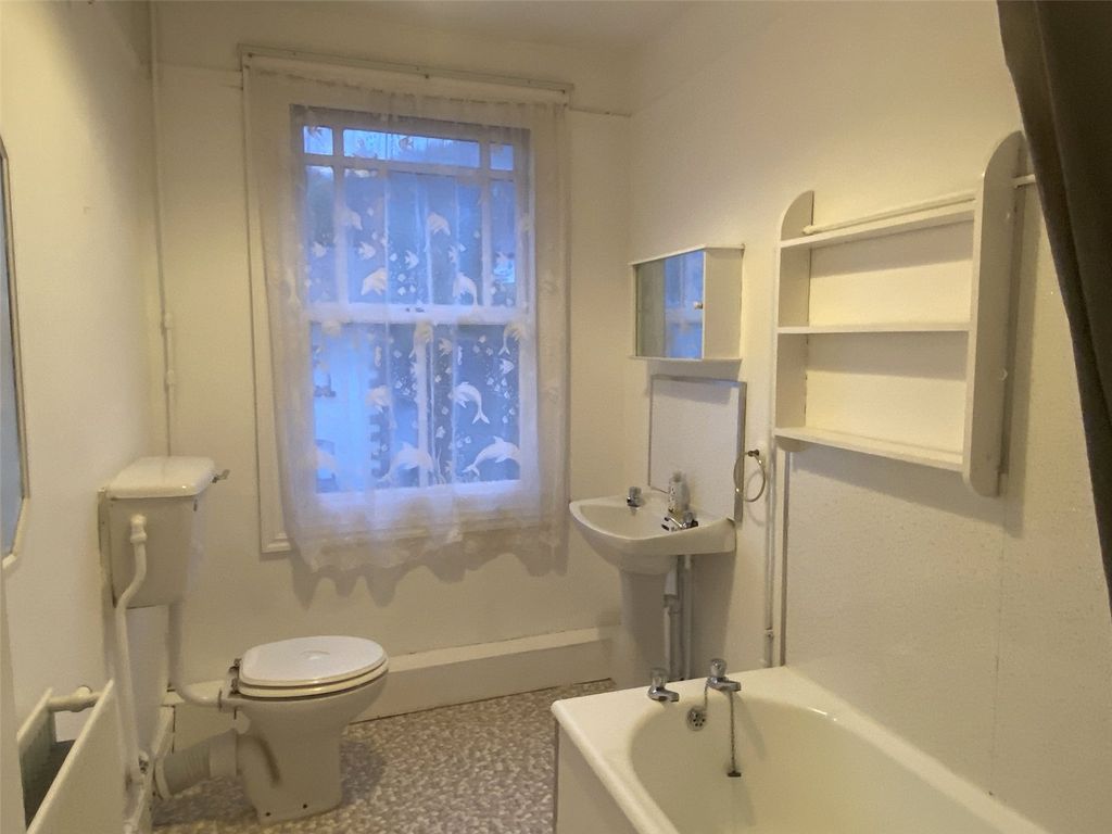 Additional image 4 of 3 bed end terrace house to rentHigh Street, Llanfyllin, Powys SY22