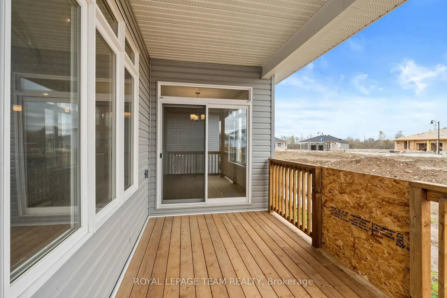 Additional image 19 of 1039 Moore Street