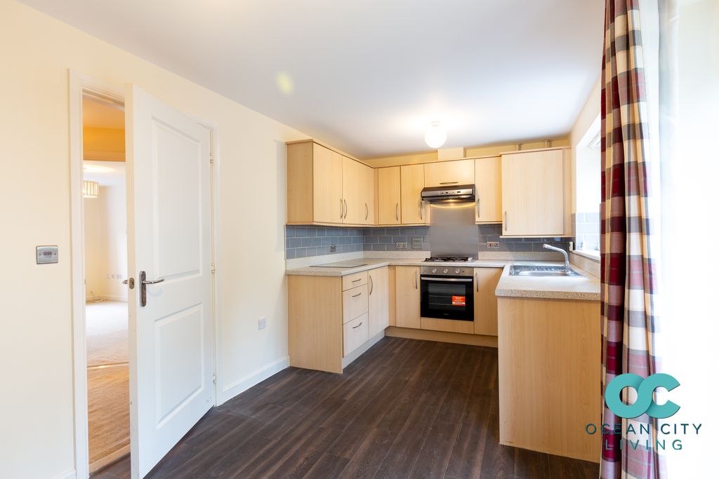 Additional image 5 of 4 bed town house to rentBridge View, Plymouth PL5