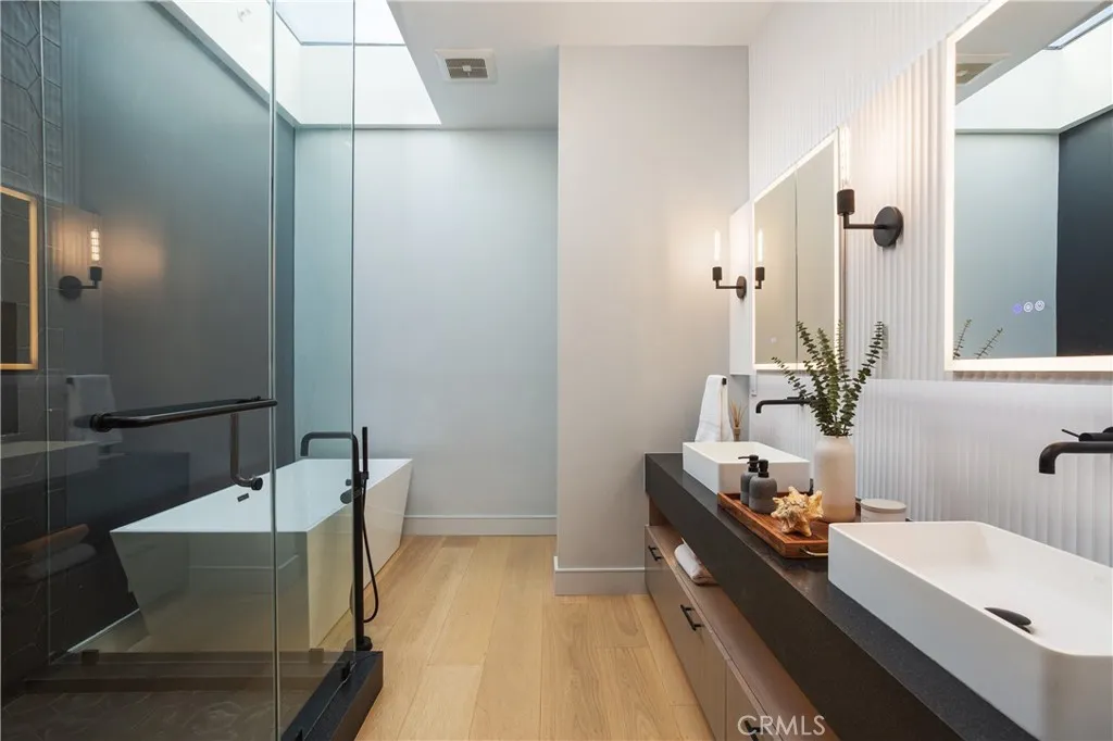 Additional image 32 of 1756 Voorhees Avenue, Manhattan Beach, CA 90266