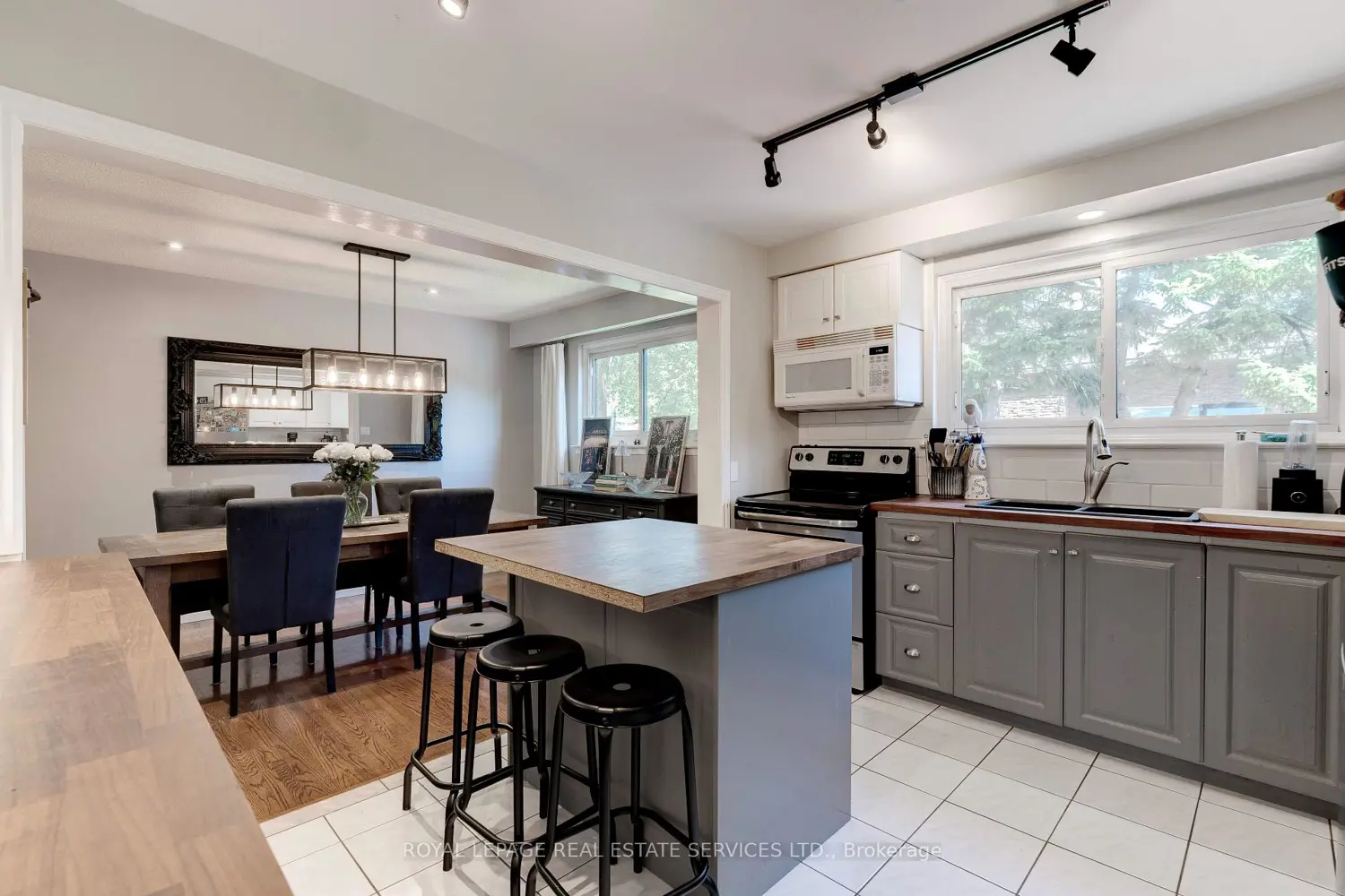 Additional image 5 of 297 Sunset Drive