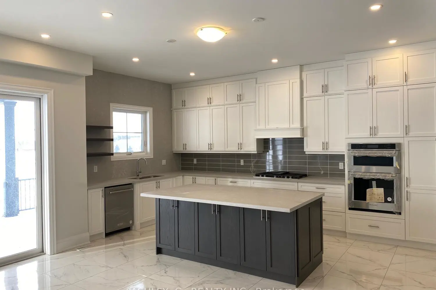 Additional image 2 of 98 William Crisp Drive