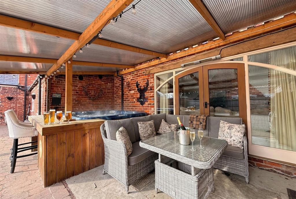 Additional image 5 of 5 bed detached house to rentHigh Street, Brant Broughton, Lincoln LN5