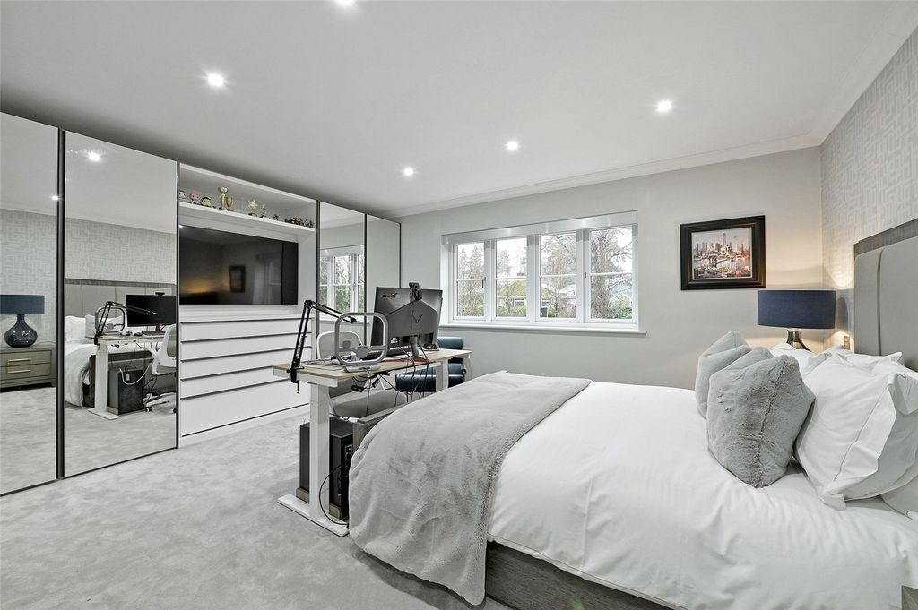 Additional image 12 of 5 bed detached house to rentNew Road, Shiplake, Henley-On-Thames, Oxfordshire RG9