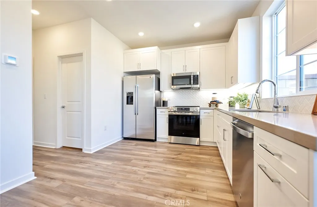 Additional image 15 of 16554 Stone Pine Lane, Fontana, CA 92336