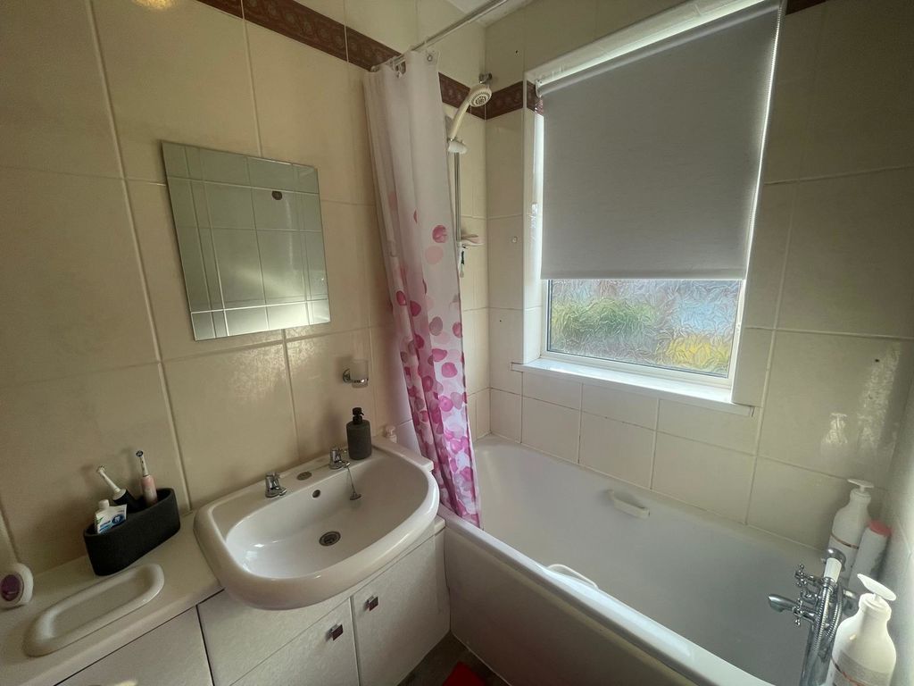 Additional image 5 of 2 bed flat to rentJubilee Road, Blyth NE24