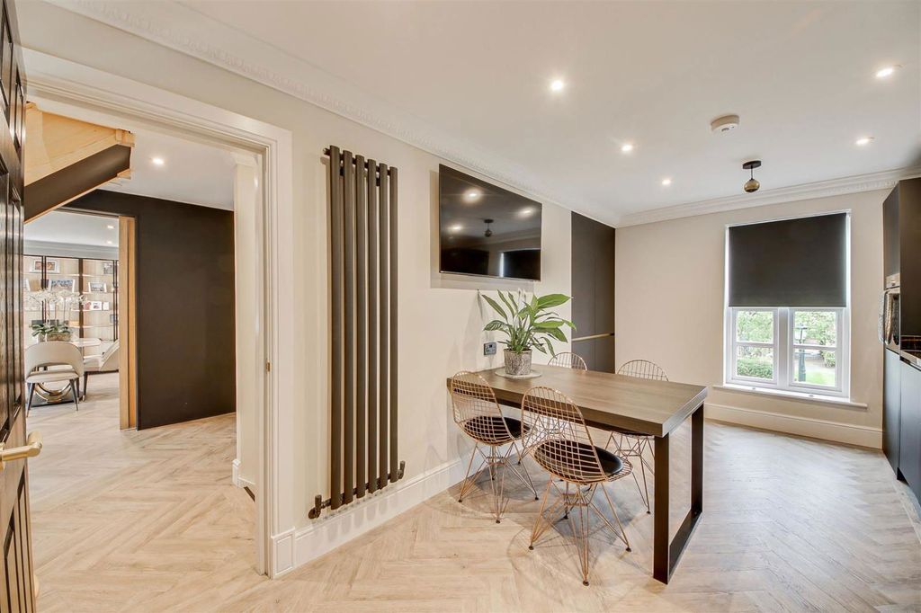 Additional image 13 of 3 bed town house to rentMarine Gate Mansions, Promenade, Southport PR9