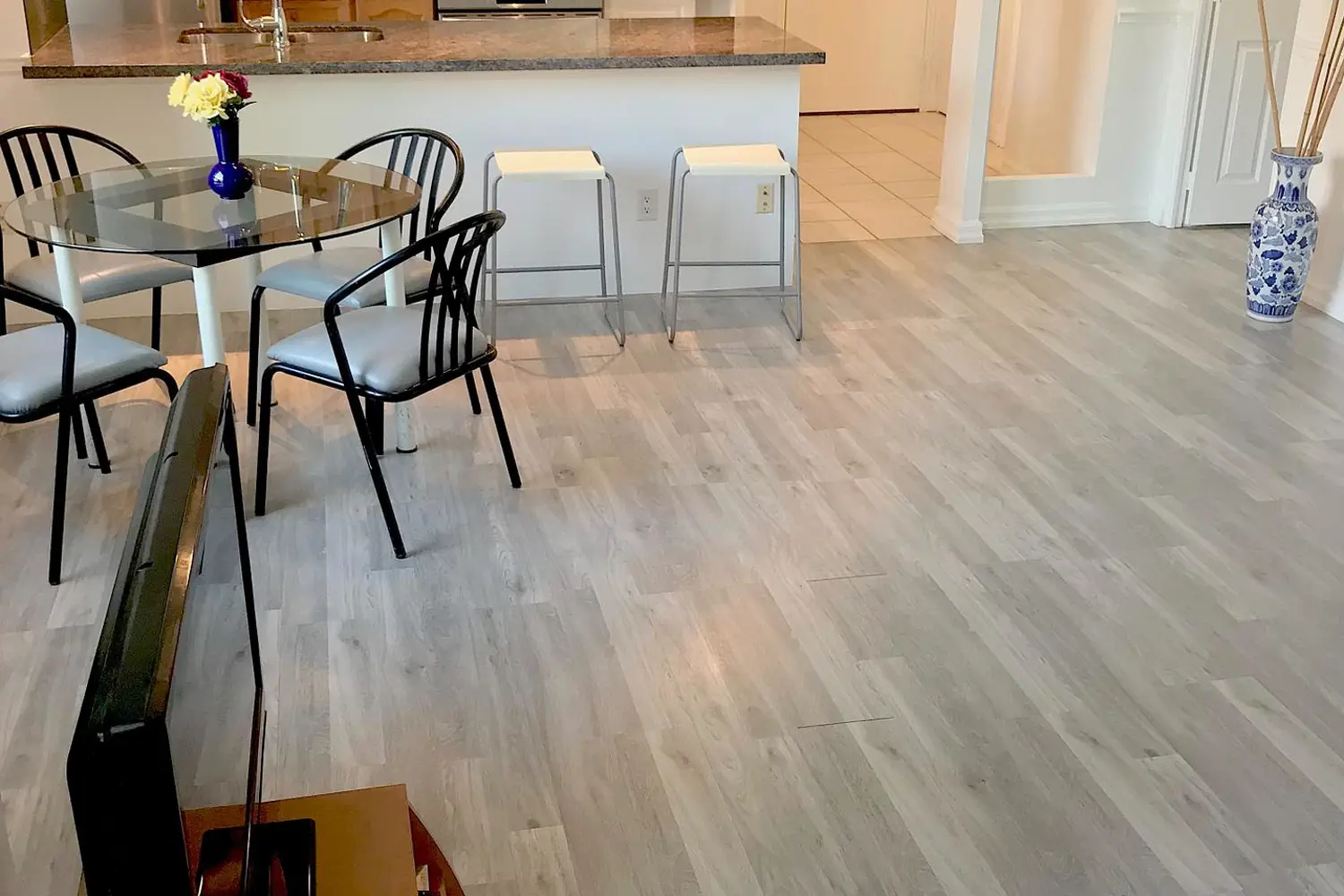 Additional image 8 of 633 Bay Street 511