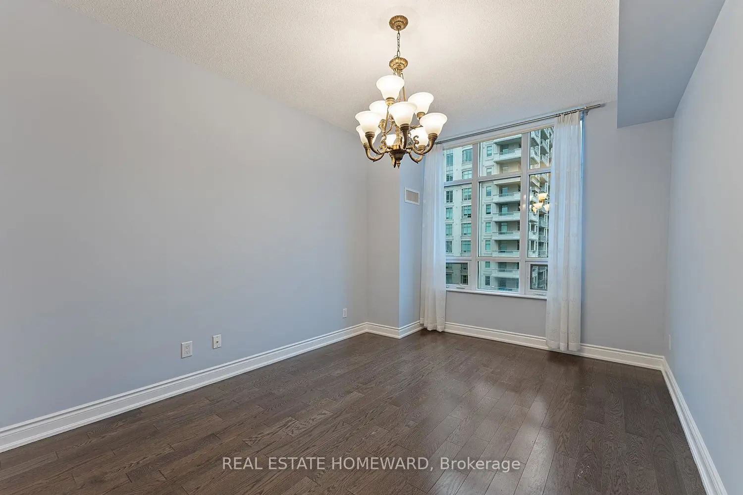 Additional image 11 of 10 Bloorview Place 714